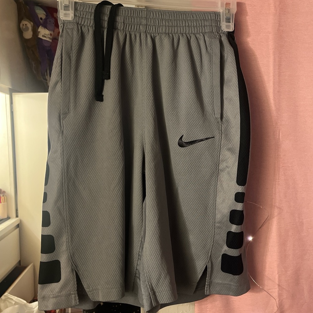 Grey Kids Nike basketball shorts. Size kids XL.